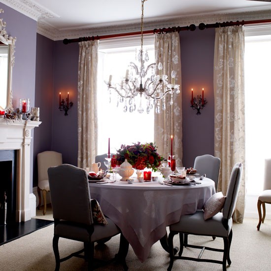 Classic-purple-Christmas-dining-room