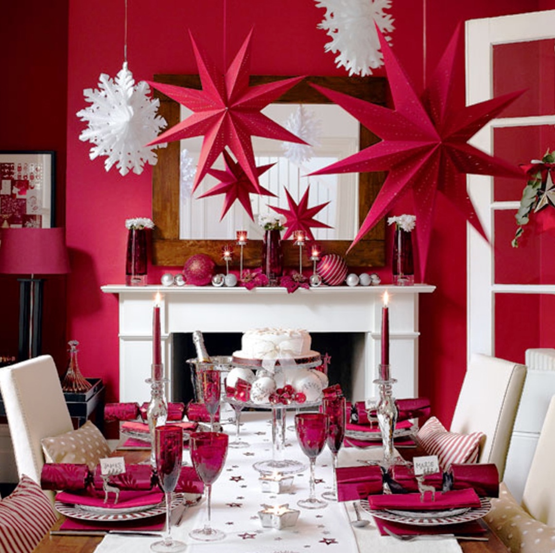 Simple-Christmas-Dining-Room-Decor
