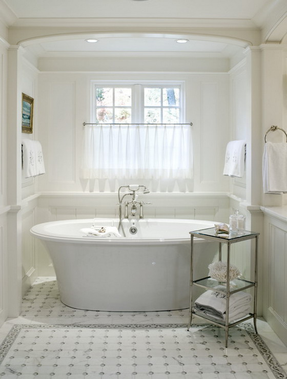 White-Curtains-in-Traditional-Bathroom