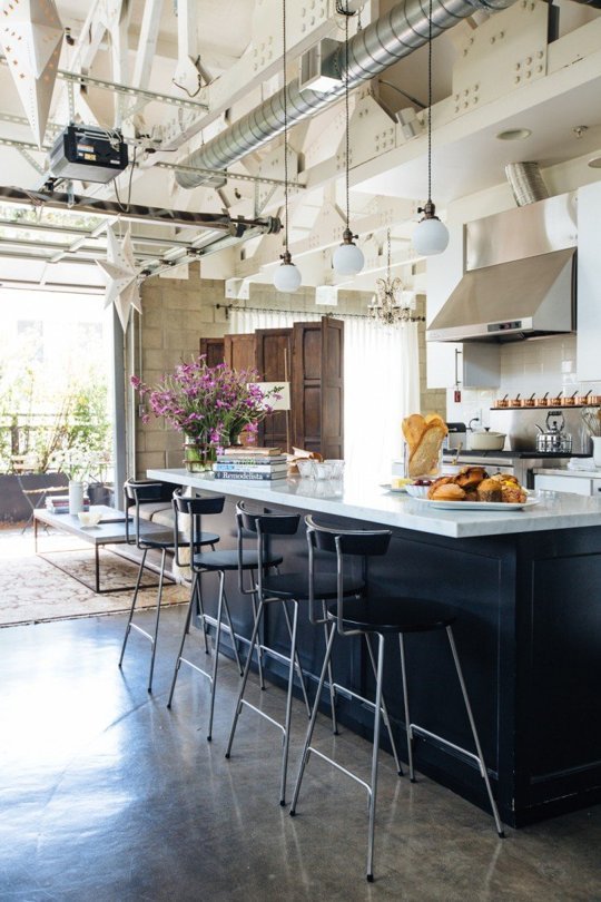 Loft-Style Kitchens We'd Love to Cook In