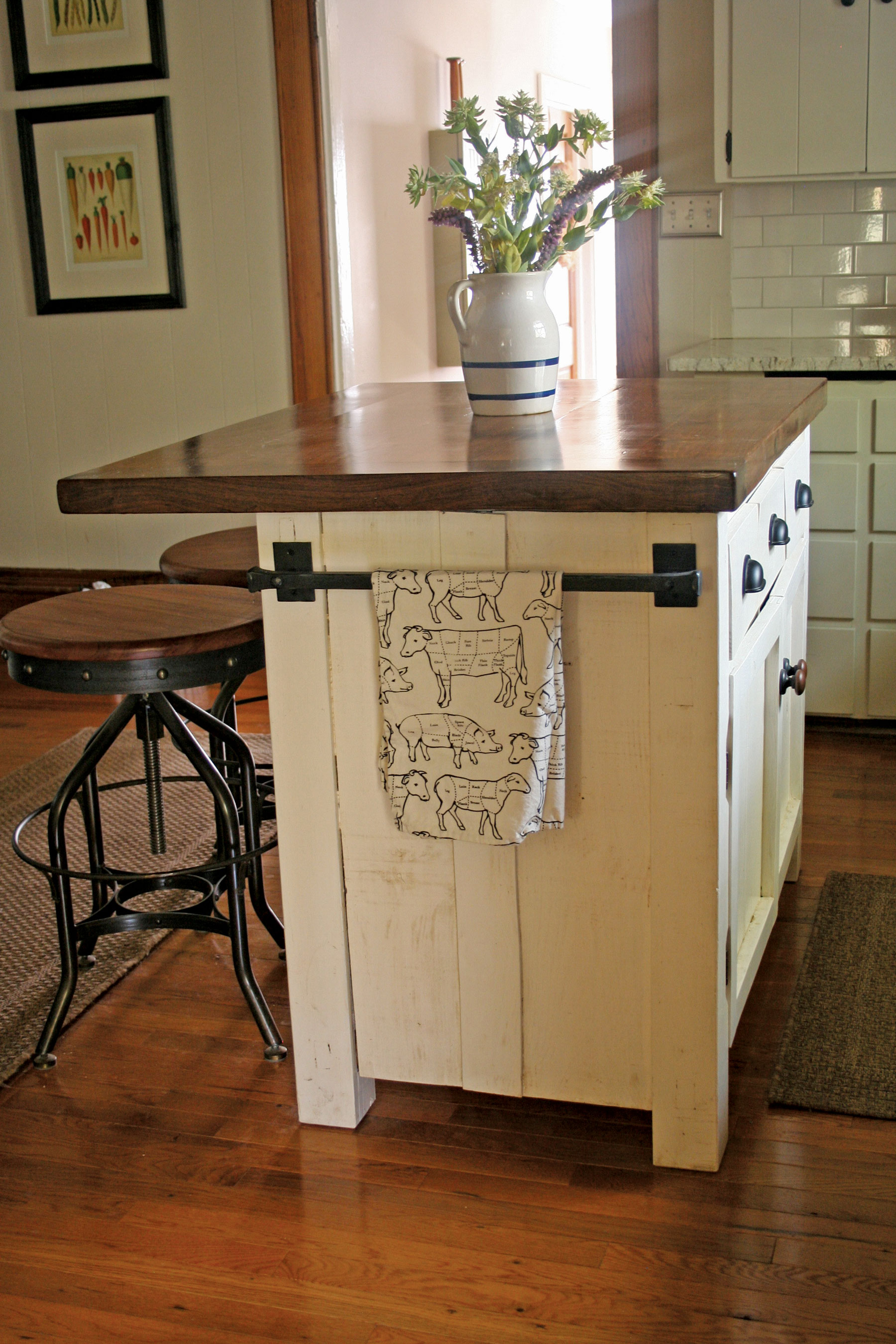 30 Amazing Kitchen Island Ideas For Your Home