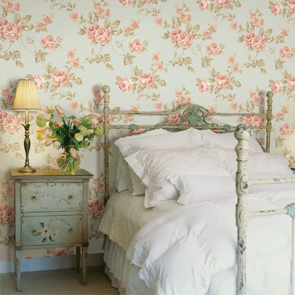 bedroom-blue-floral-wallpaper-design-ideas