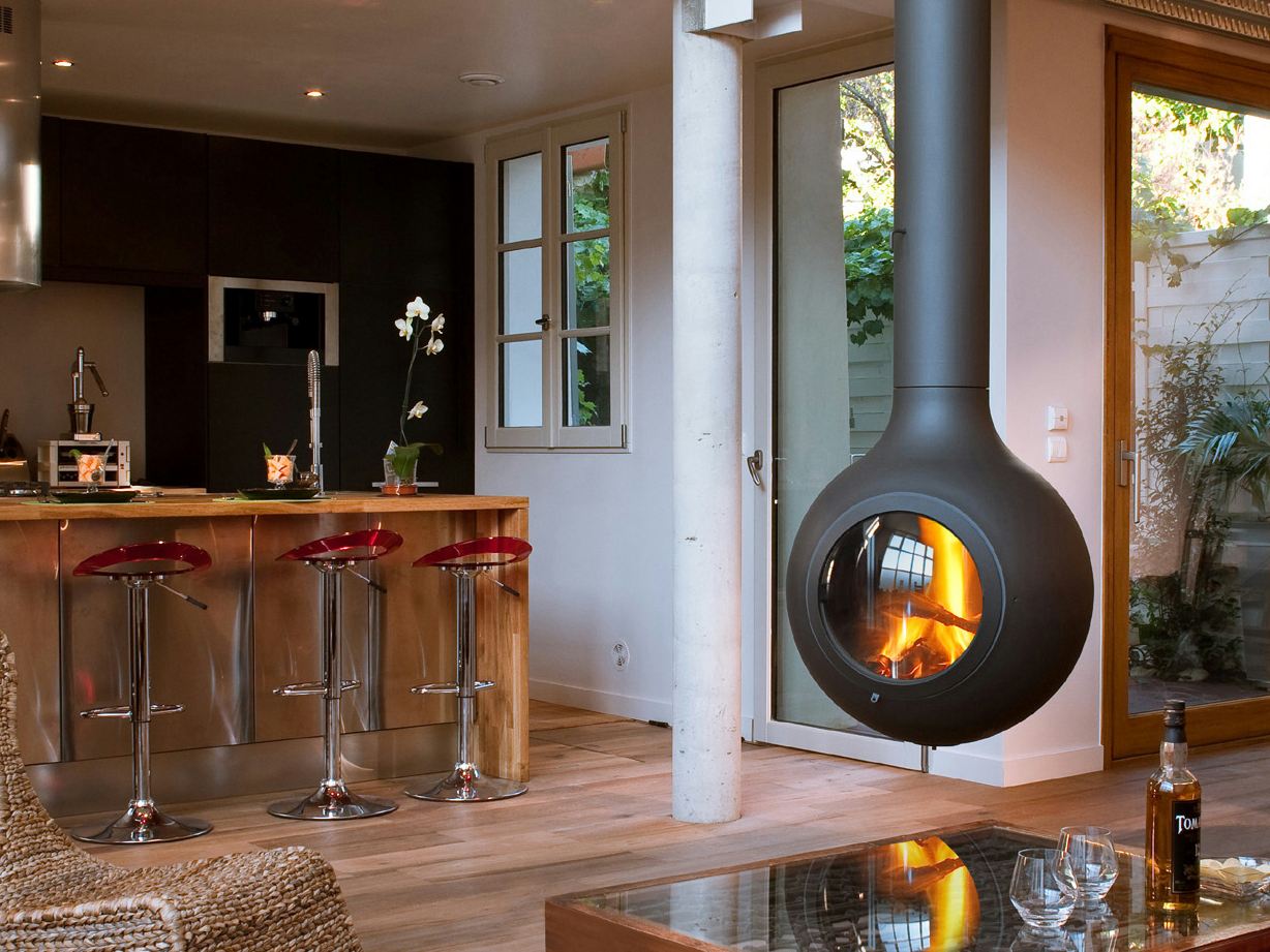 Central Suspended Compact Fireplace