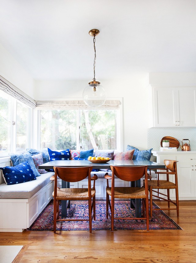 banquette-dining-eating-nook-amber-interiors