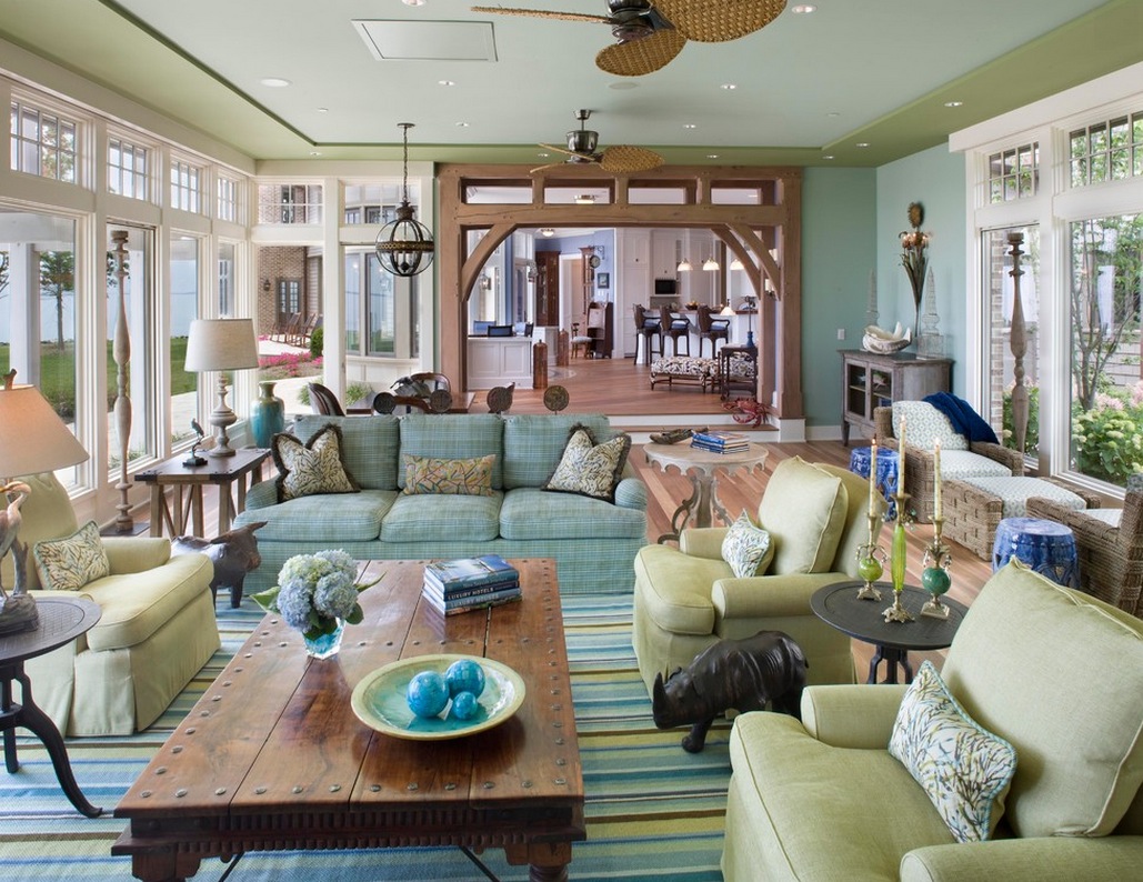 summer-color-family-room