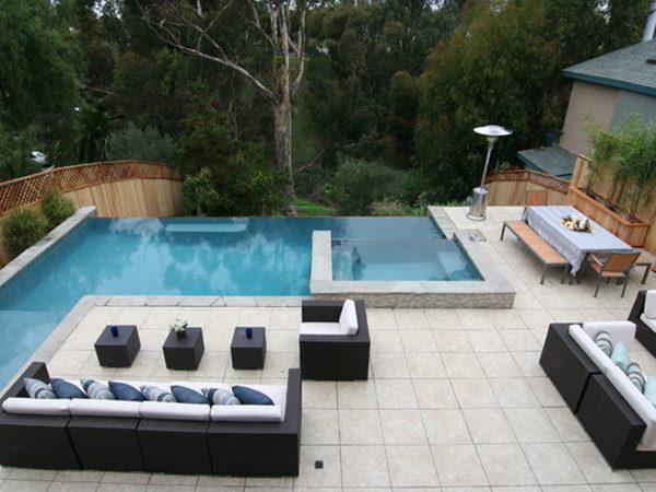 Contemporary-Swimming-Pool-Decorating-Idea