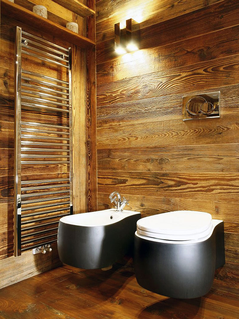 Fascinating Wooden Style Bathroom With Modern Bathroom Utilities