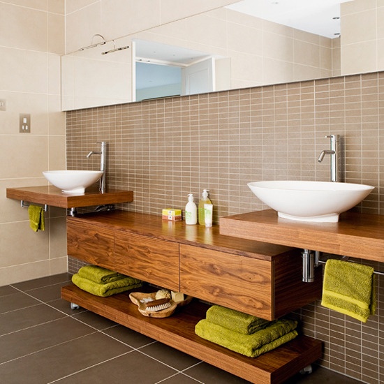 Stylish And Cozy Wooden Bathroom