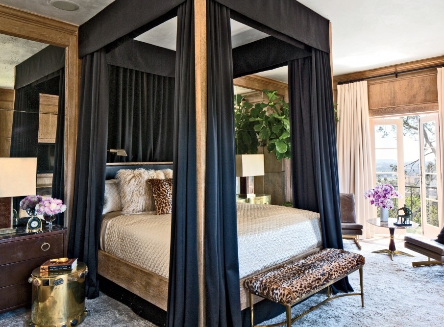 modern-bedroom-canopy bed