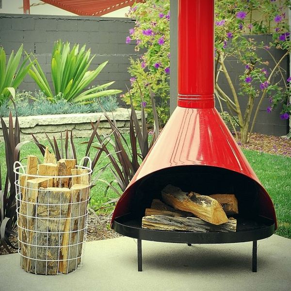 red-malm-outdoor-fireplace