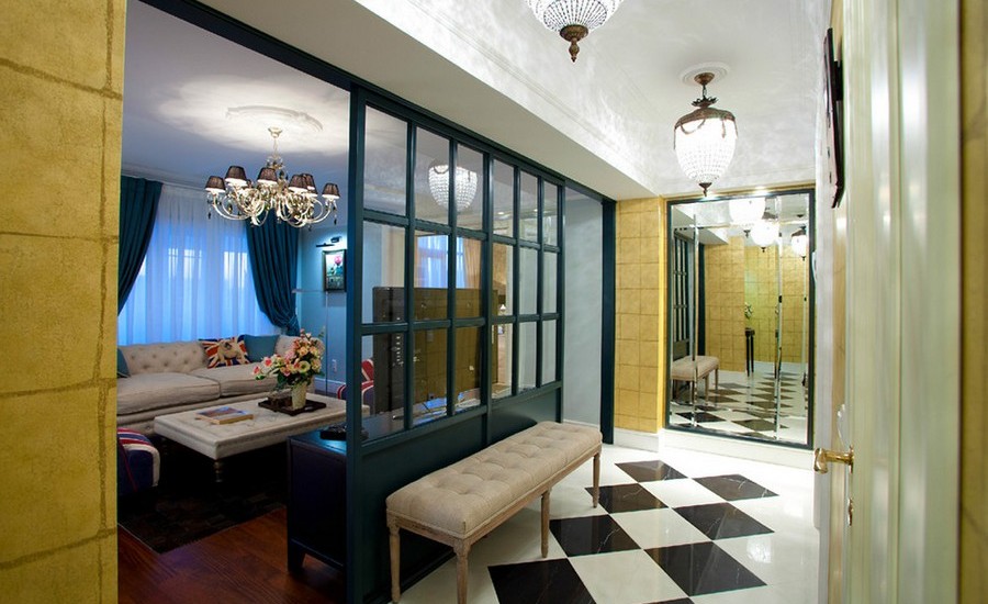 Luxurious Entryway Interior 