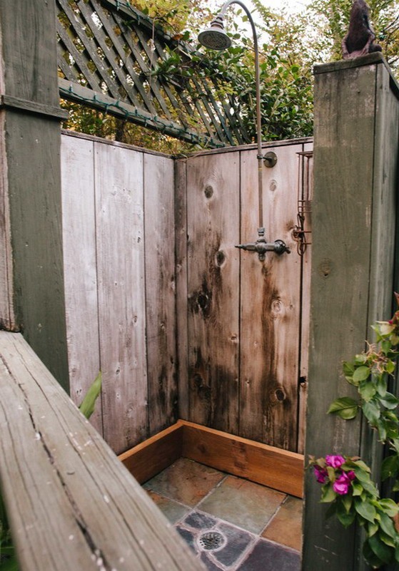 Great-Rustic-Outdoor-Patio-Shower-Design