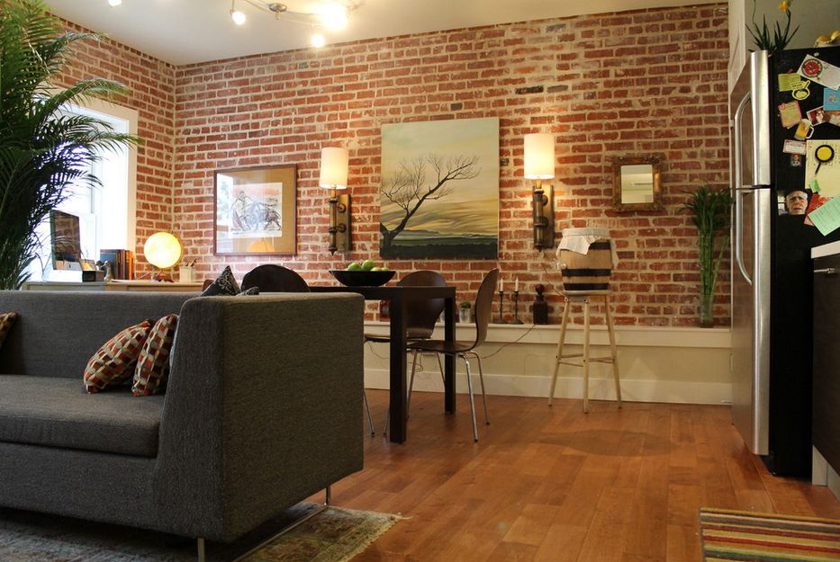 Living Room With Exposed Brick Wall (15)