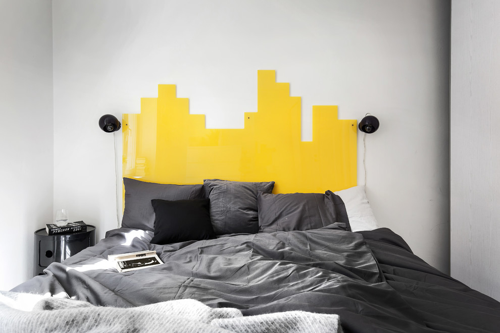 Contemporary Bedroom With Acrylic Headboard
