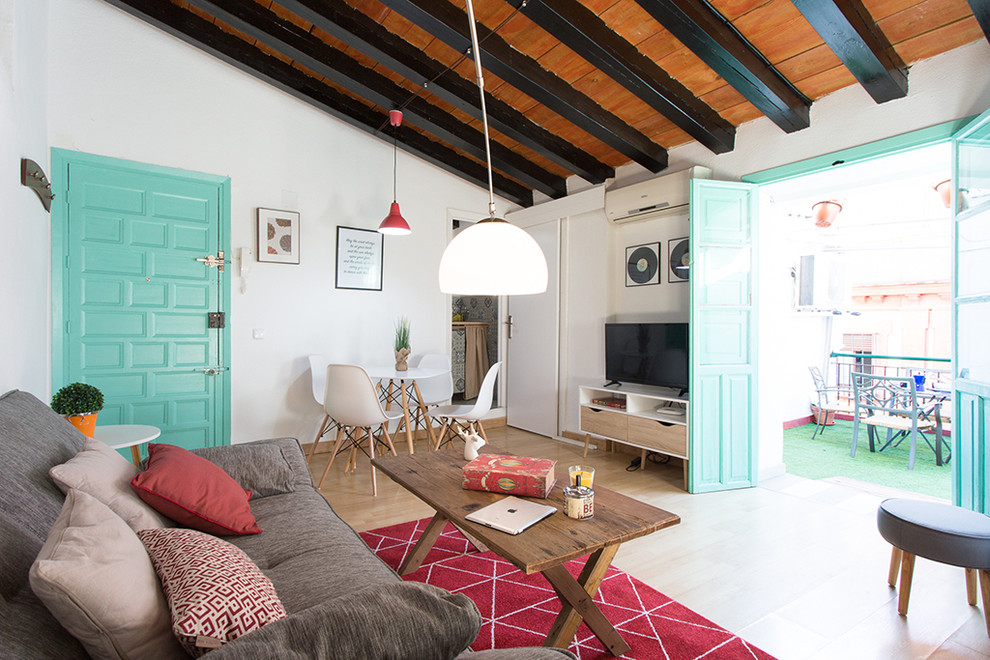 Mediterranean Living Room Design