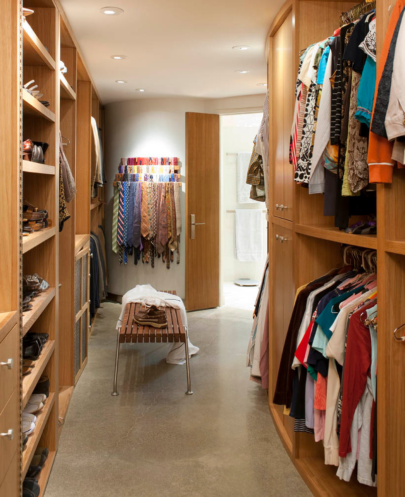 midcentury-closet-design