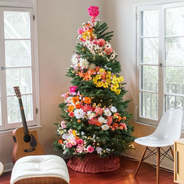 awesome-christmas-tree-decorating-ideas-13
