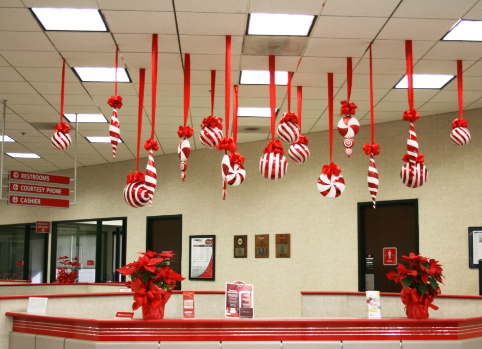 christmas-office-decoration