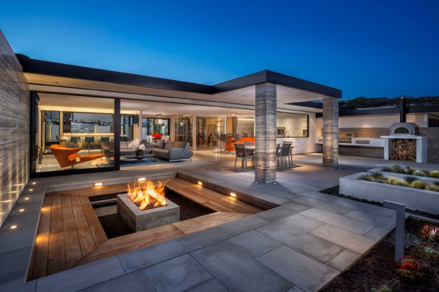 coastal-style-contemporary-patio-design