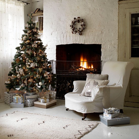 country-christmas-living-room-ideas