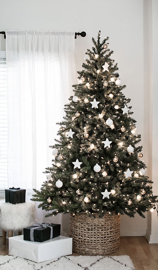 diy-clay-star-ornamnets-christmas-tree