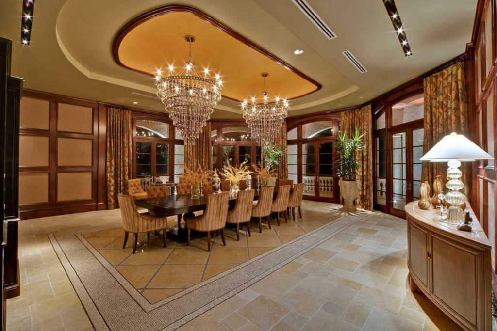 dark-luxury-dining-room