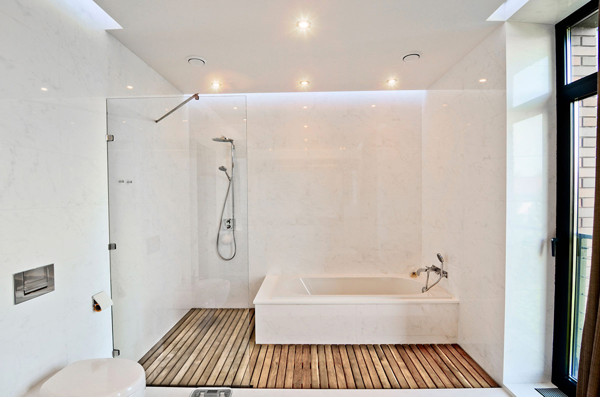 eco-inspired-shower-wood-floor-bathroom