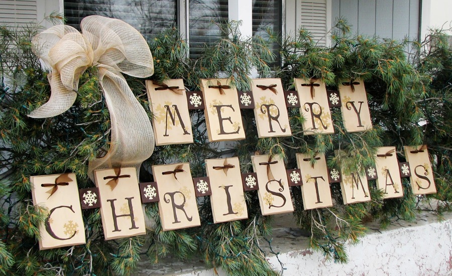 merry-christmas-outdoor-christmas-decoration