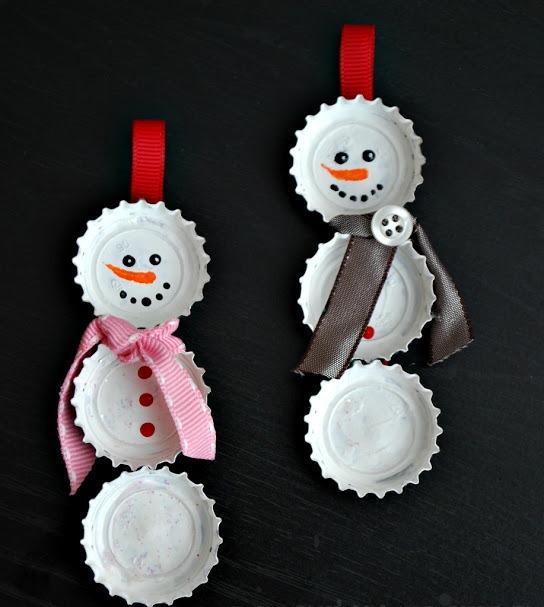 Bottle-Cap-Snowman-Ornaments