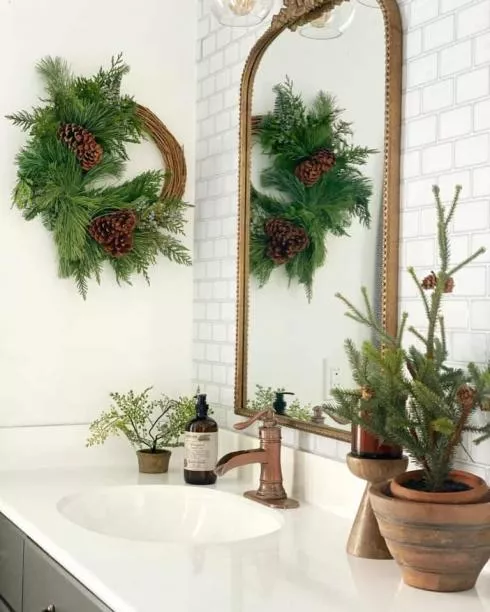 Modern Farmhouse Bathroom Pinecone Christmas Wreath