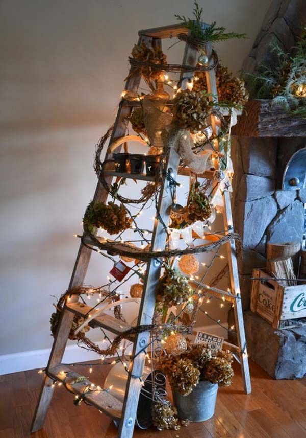 DIY Christmas Ladder Tree Dwellingdecor