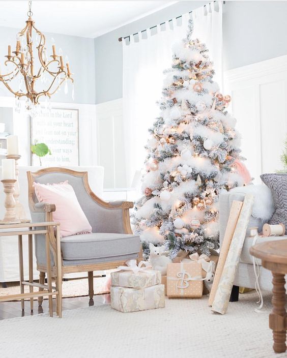 Shabby Pink Christmas Tree dwellingdecor