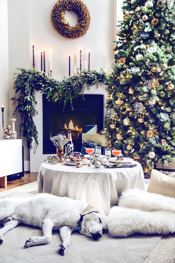 Christmas Living Room Decorations dwellingdecor (10)