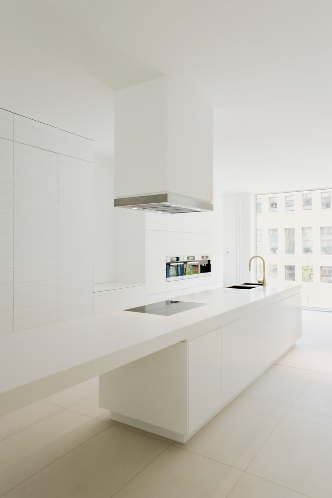 Modern All White Kitchen Design