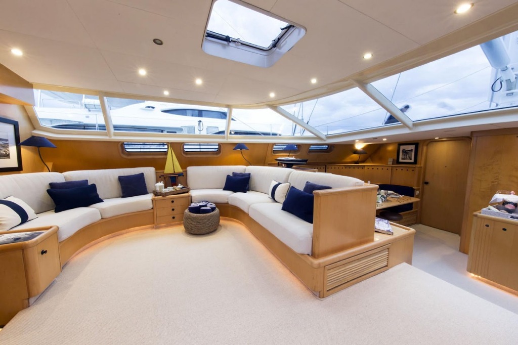 Luxury Yacht4