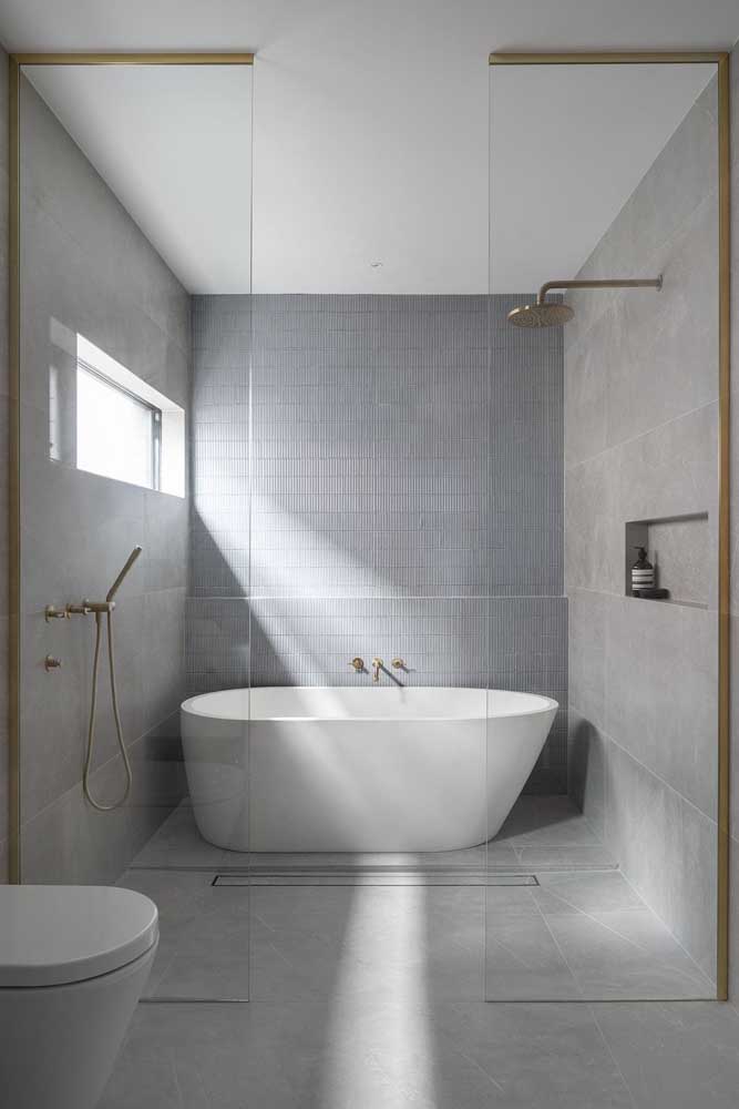 Bath and shower in the same space, but used independently.