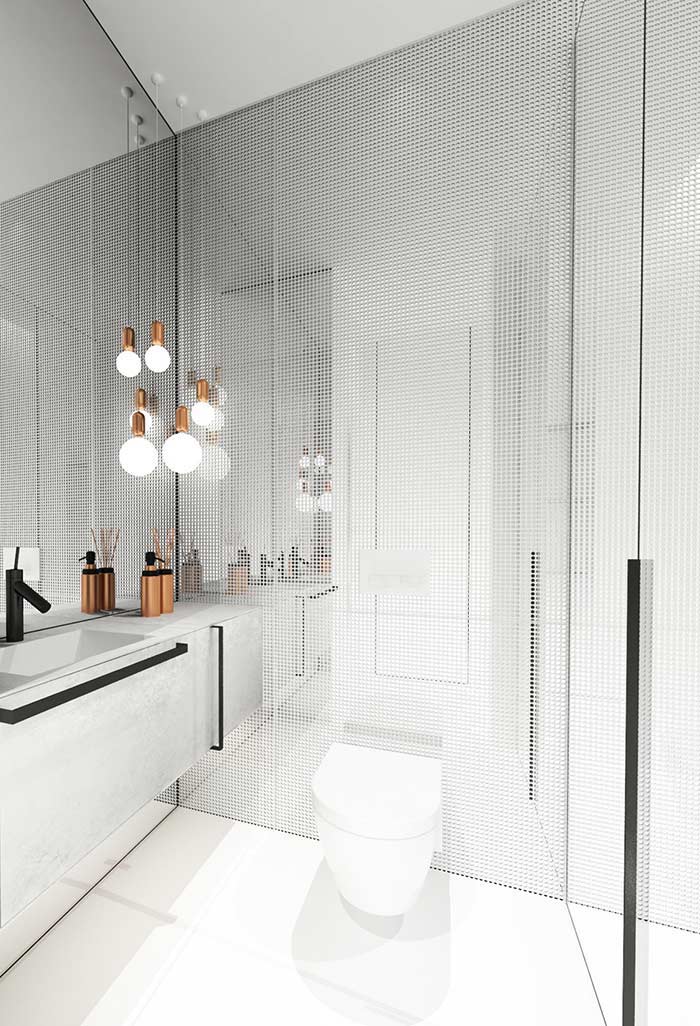Mirror and lighting to give an infinite feeling inside the bathroom