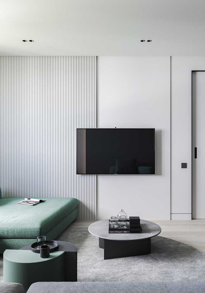 06. White wooden slatted panel for those who enjoy a modern and minimalist look.
