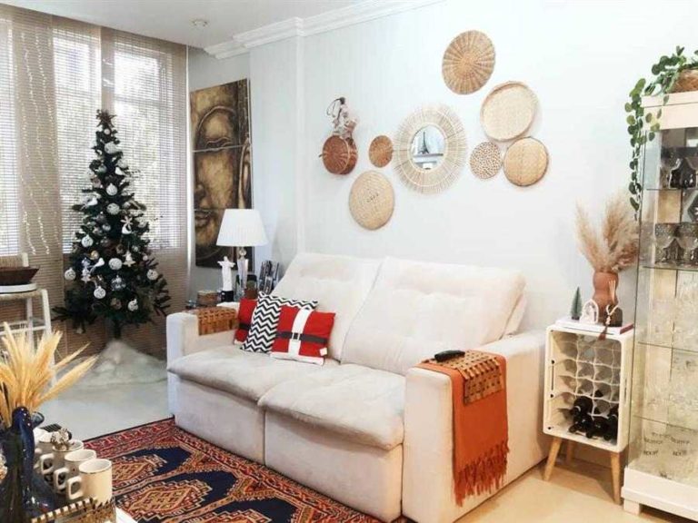 10 - Beautiful Christmas ornaments to decorate the room