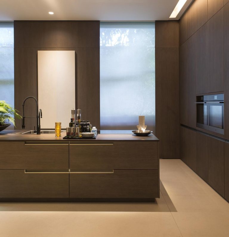 35. Kitchen with central island in minimalist design