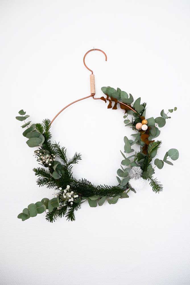 Upcycled Christmas Wreath Using an Unused Hanger