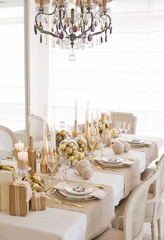 19. If you choose gold details, the table looks like royalty