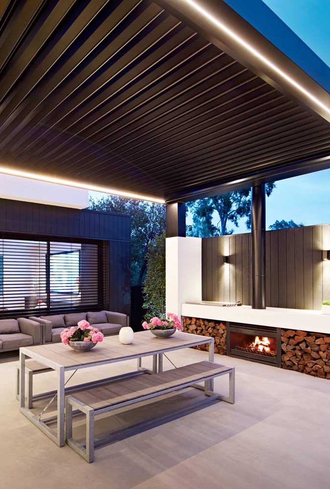 24. Comfort and functionality to enjoy the barbecue area with friends.