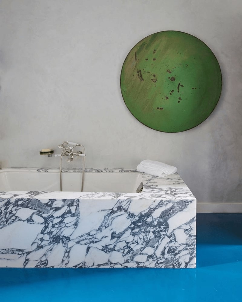 Bathroom in marble