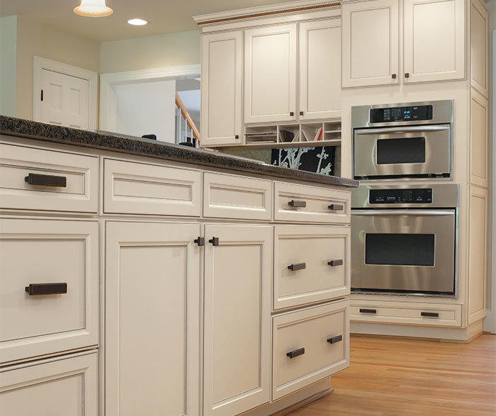 Cabinet DIY Is Transforming the Regular Kitchen with Its Spectacular Range  of Cream Kitchen Cabinets