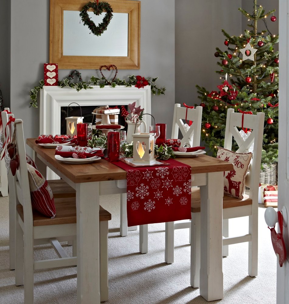 25 Stunning Christmas Dining Room Decoration Ideas