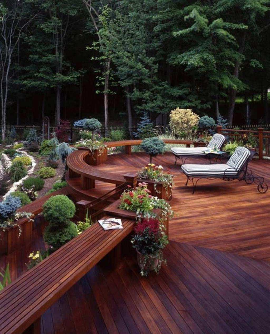 30 Outstanding Backyard Patio Deck Ideas To Bring A Relaxing Feeling - Beautiful Deck At The BackyarD