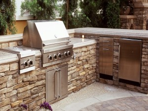 Outdoor Kitchen - Designing The Perfect Backyard Cooking Station