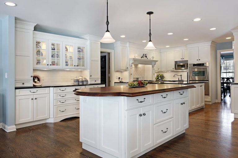 30 Popular Traditional Kitchen Design Ideas