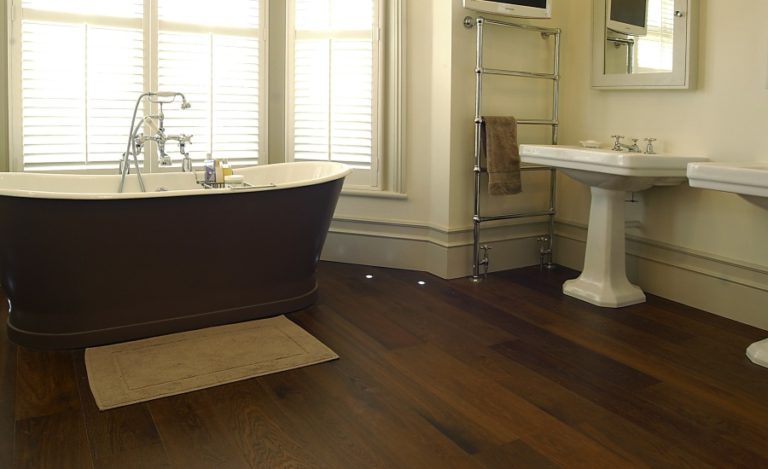 15 Stunning Bathroom With Hardwood Flooring